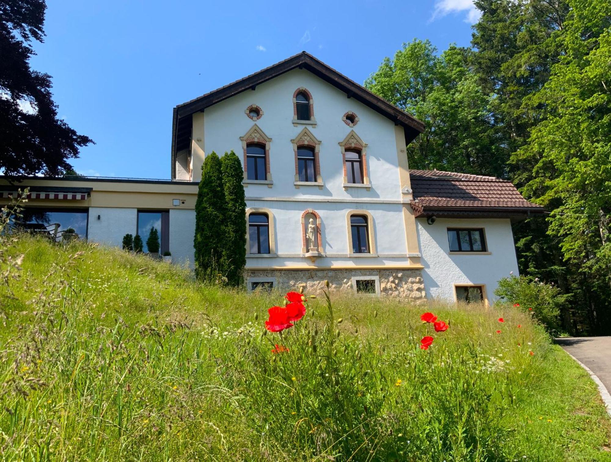 Maison D Hotes Villa Les Pervenches La Chaux De Fonds Eksteriør bilde